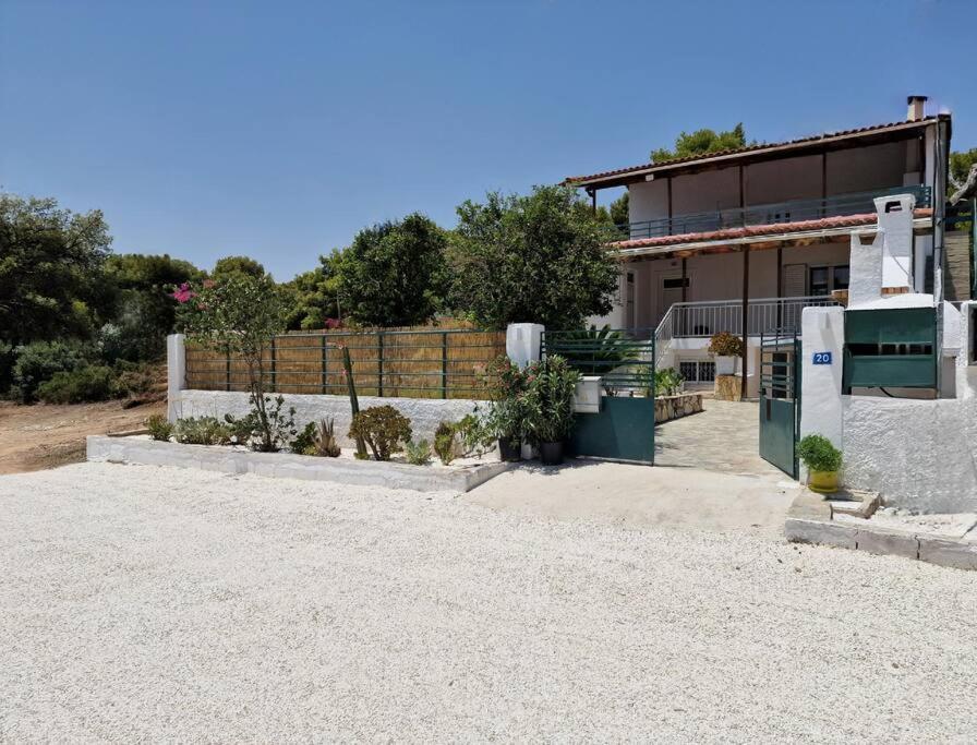 Elmy Houses V4 / Thalia Rafína Exterior foto